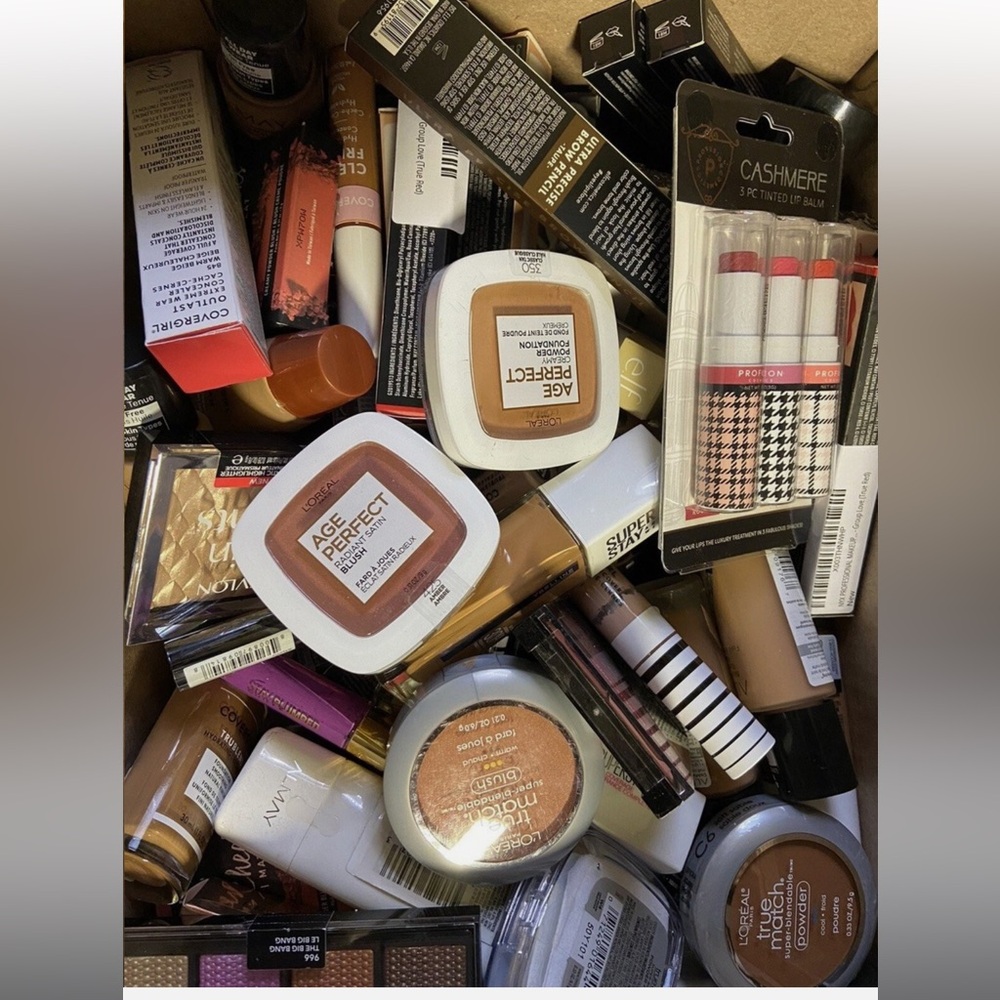 Makeup Collection Bundle 15 - Picture 5 of 5